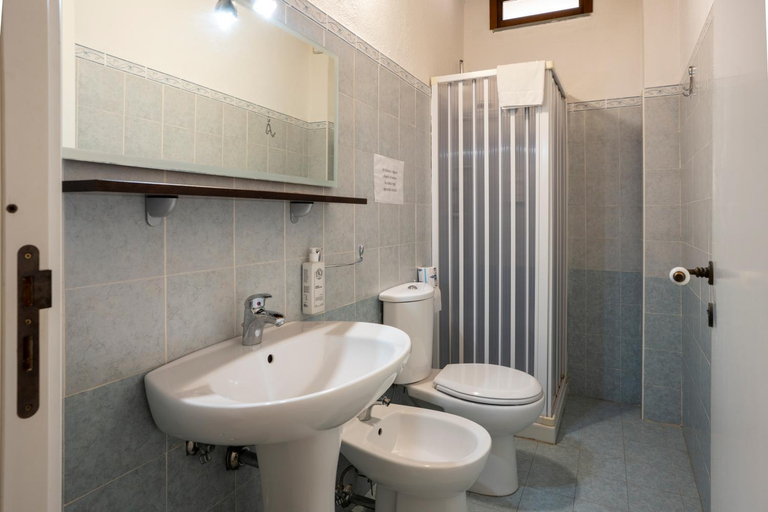 Bathroom 3, La Locanda Degli Amici, Messina
