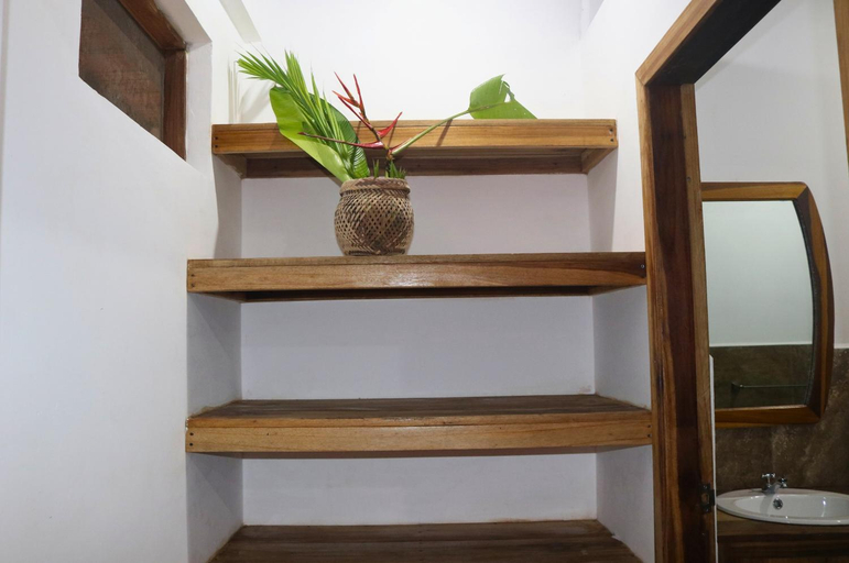 Others 4, Green Lodge - Ayampe, Puerto López
