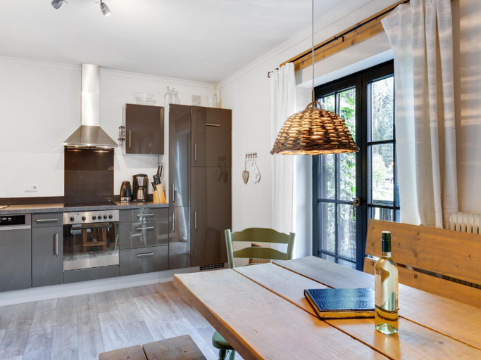 Others 5, Chalet in Leogang near Ski Slopes, Zell am See