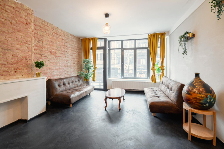 Separate living room 2, Central 2BR Apartment by Grand Station, Antwerpen