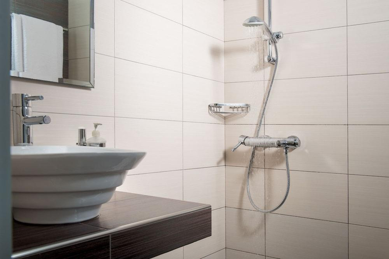 Bathroom 3, Sea Side Beach Hotel, South Aegean