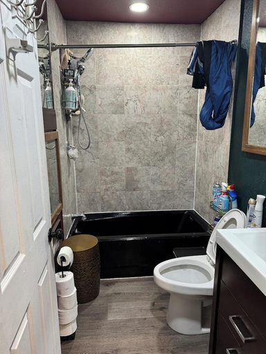 Bathroom, Dream catcher, Alameda