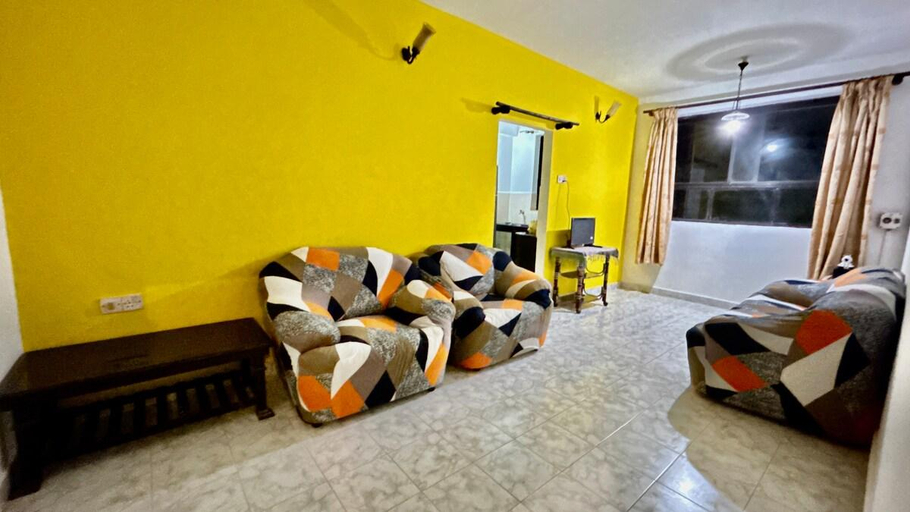 1, Muffys Pool Apartment, North Goa