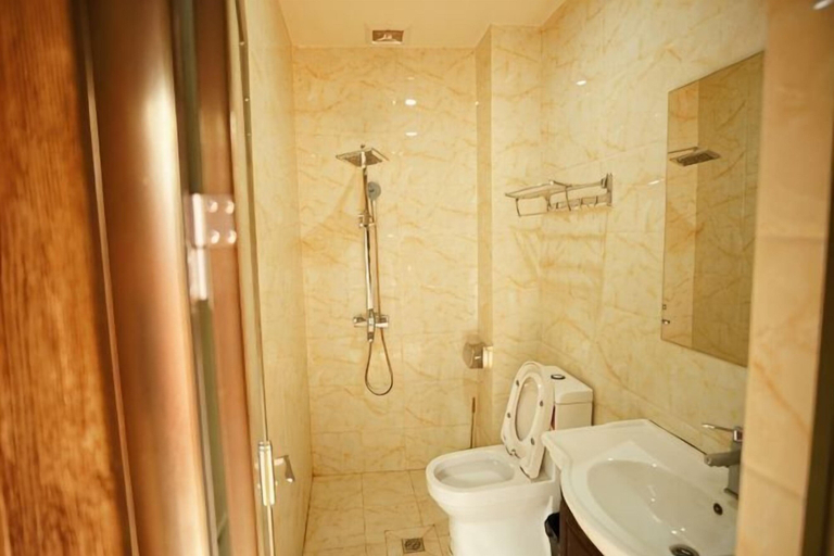 Bathroom 4, Fengyuan Inn (Guangzhou Renjia), Dêqên Tibetan