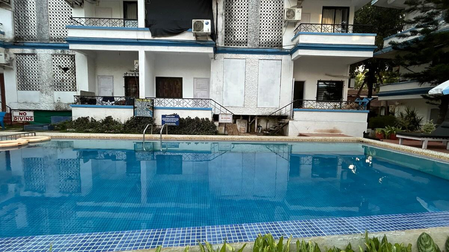 4, Muffys Pool Apartment, North Goa