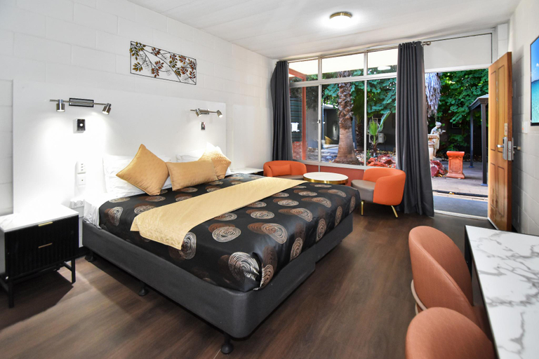 Bedroom 3, Elkira Motel, Alice Springs- Stuart