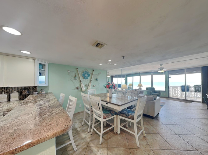Food & Drinks, Oceanside Retreat 804 by Distinctive Beach Rentals, Volusia