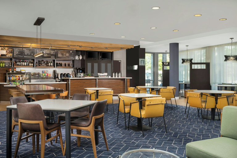 Food & Drinks 5, Courtyard by Marriott Houston NW/290 Corridor, Houston