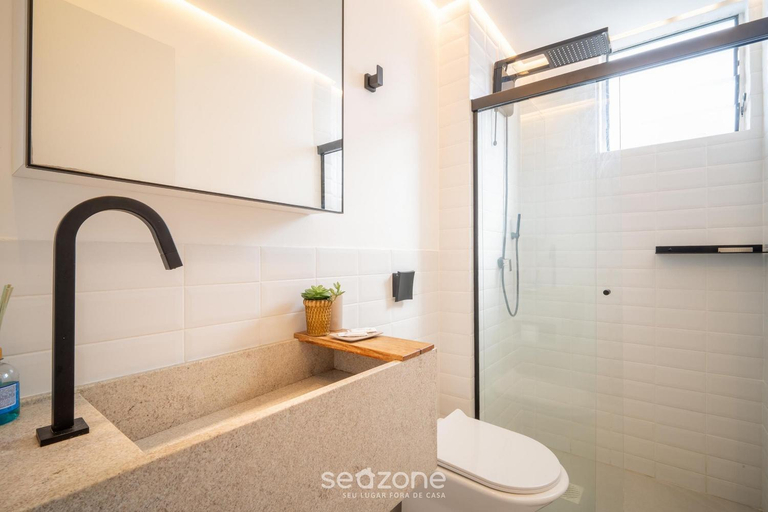 Bathroom 2, EVAs - Apartamentos charmosos com vista mar em Floripa, Florianopolis