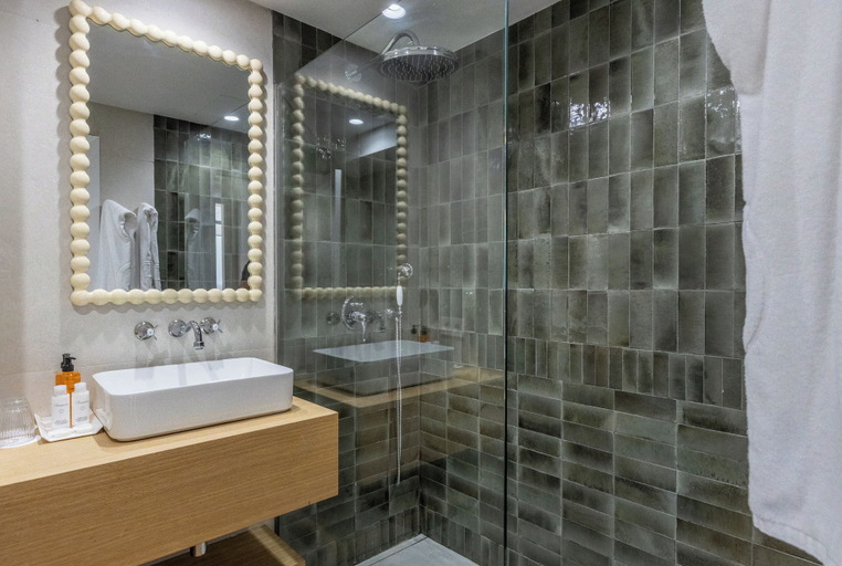 Bathroom 5, Hoposa Panorama, Baleares