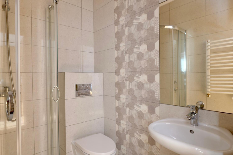 Bathroom 3, AGAT Jastrzebia Gora, Puck