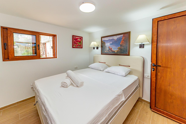 Bedroom 3, Apartments Dora