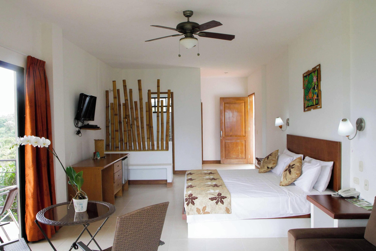 Bedroom, Hotel Toscana, La Mesa