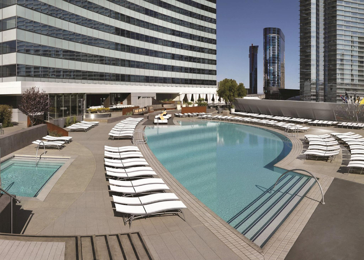 Sport & Beauty 5, Gorgeous Suites Vdara, Clark