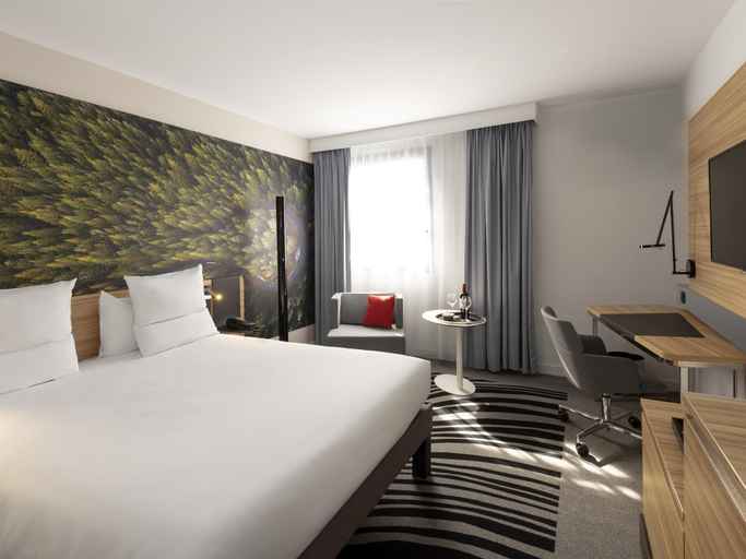 Bedroom 4, Novotel Blois Centre Val De Loire hotel, Loir-et-Cher