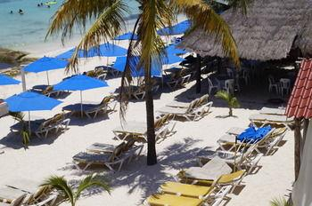 Others 5, Chichis and Charlies Beachfront, Isla Mujeres