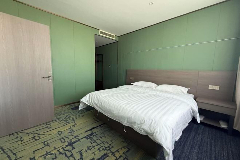 Bedroom 3, Xiyu International Hotel, Ürümqi