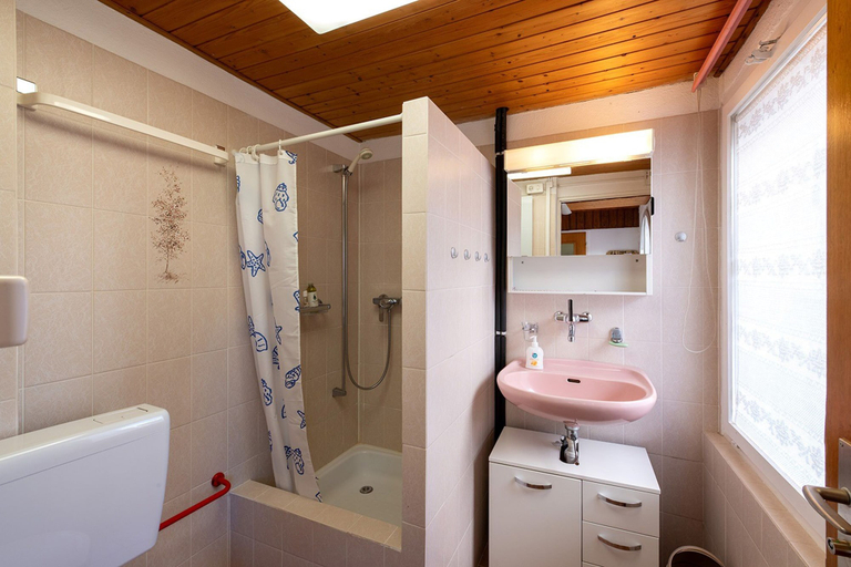 Bathroom 3, Casa Merlot in Caslano for 4, Lugano