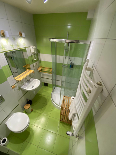 Bathroom 2, Mlyn Wielislaw Agroturystyka i Restauracja, Złotoryja