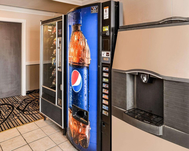 Facilities 3, Clarion Pointe Kent - Seattle South, King