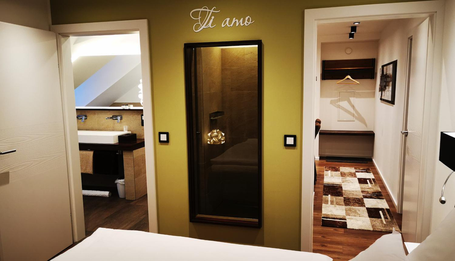Bedroom, Luxor City Apartments, Lienz