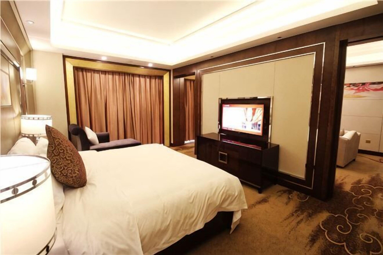 Bedroom 3, DIANNAN PHOENIX HOTEL, Honghe Hani and Yi
