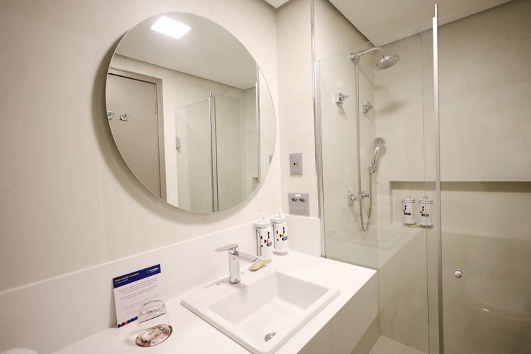 Bathroom 5, Clarion Hotel Faria Lima, São Paulo