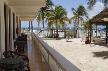 Others 4, Chichis and Charlies Beachfront, Isla Mujeres