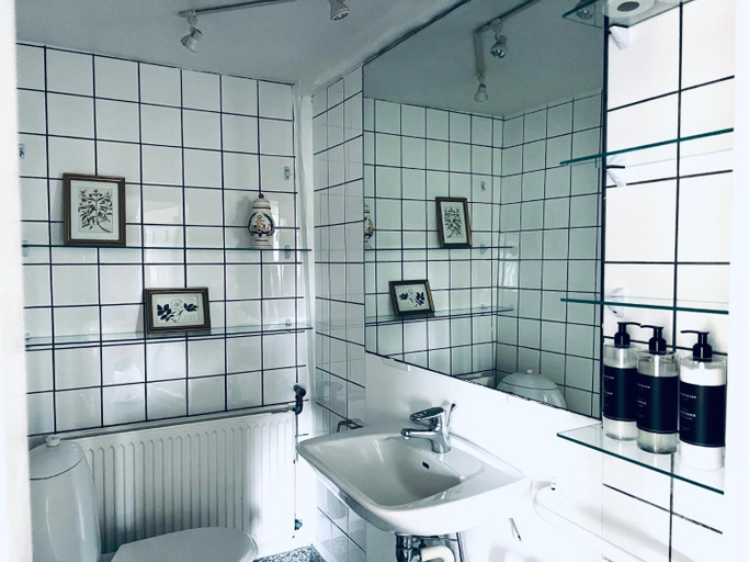 Bathroom, Lodsoldermandsgarden, Odsherred