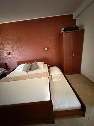 Others 5, Apartments Vila A1
