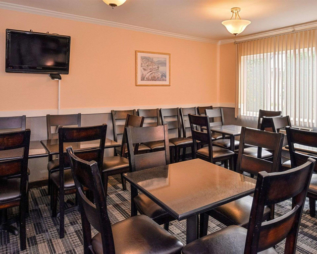 Coffee shop 2, Clarion Pointe Kent - Seattle South, King