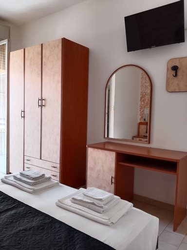 Others 5, Hotel Serenella, Rimini