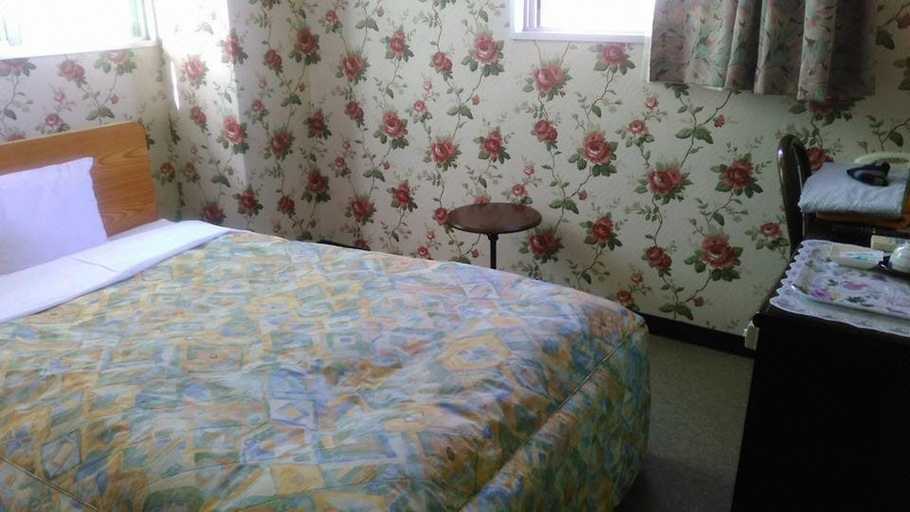 Bedroom 2, Business Hotel Mikuni (Goto), Gotō