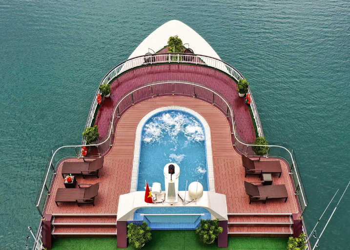 Sport & Beauty 2, Amour Cruise, Hạ Long