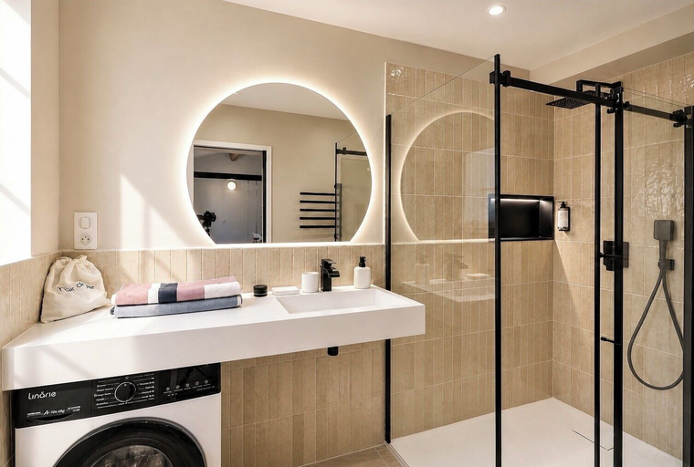Bathroom 4, Le 522 - Jacuzzi, Bouches-du-Rhône