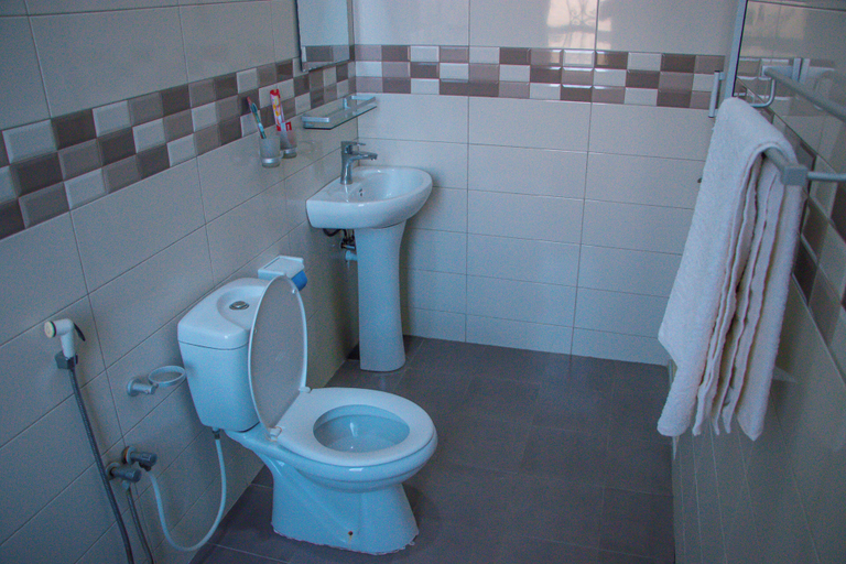 Bathroom 3, Rostel Villa Hotel, Mbeya Urban
