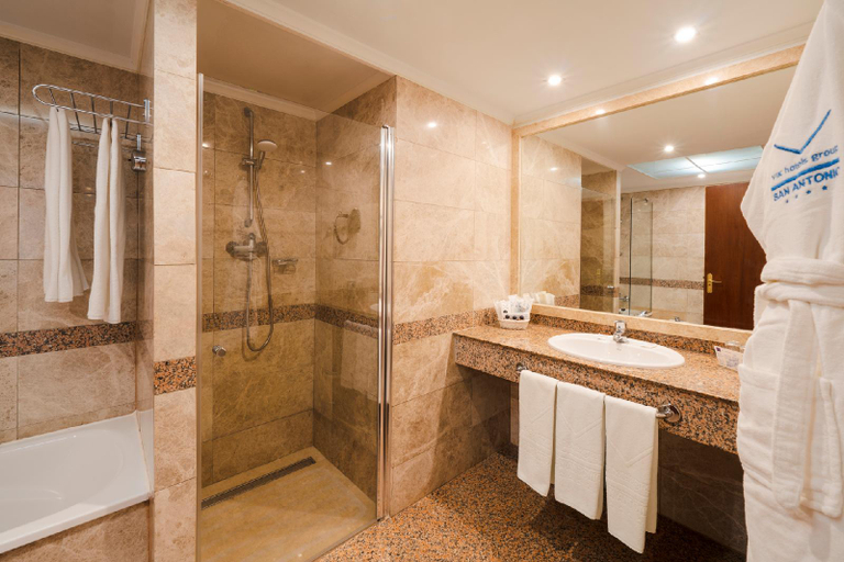 Bathroom 5, VIK Hotel San Antonio, Las Palmas