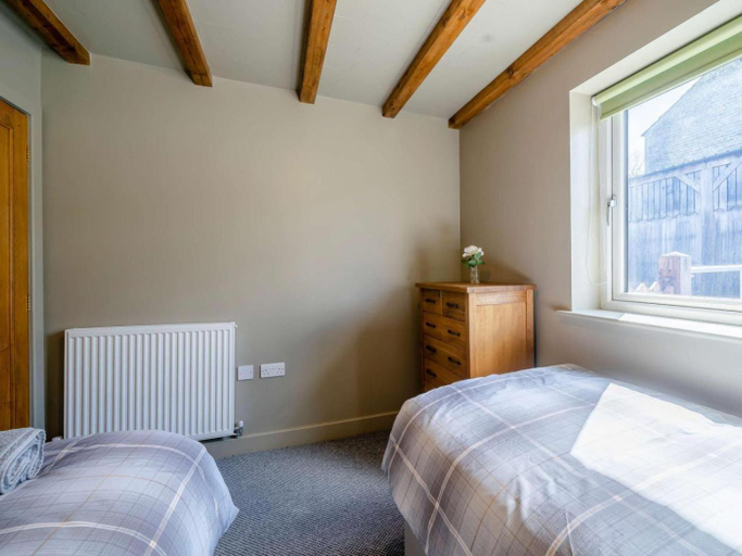 Bedroom 2, 2 Bed in Lancaster oc-82857, Lancashire