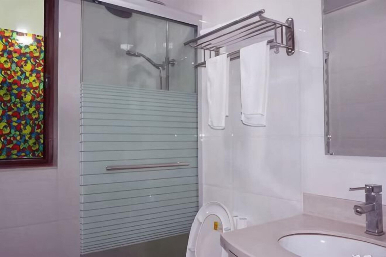 Bathroom, JIHUHENGXIANGBINGUAN, Zhoushan