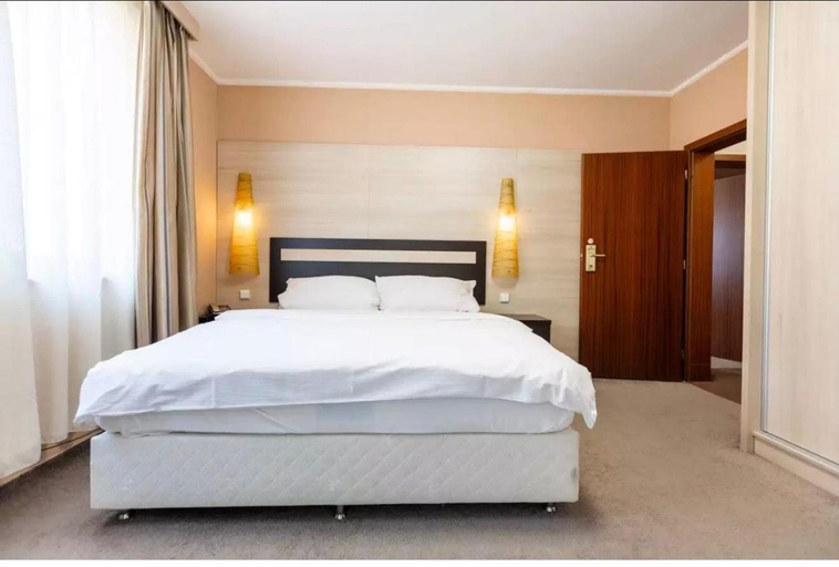 Bedroom 2, Teplice Plaza, Teplice