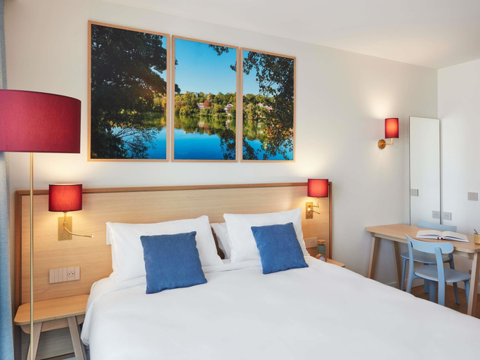 Bedroom 2, Aparthotel Adagio Paris Boulogne, Hauts-de-Seine