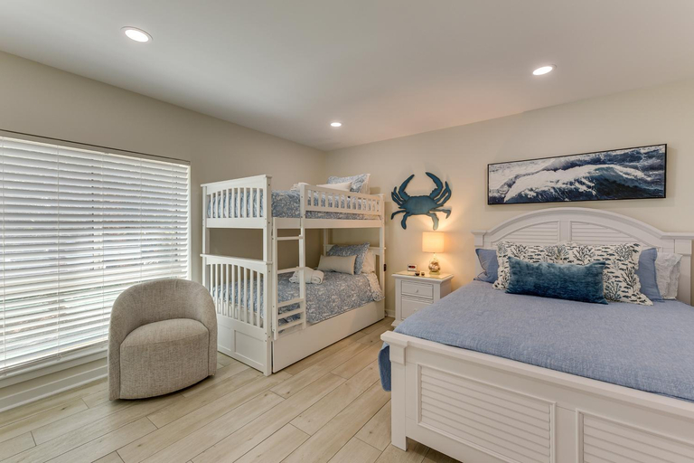 Bedroom 2, Palmetto Dunes Villa w/ Views: Steps to Beach!, Beaufort