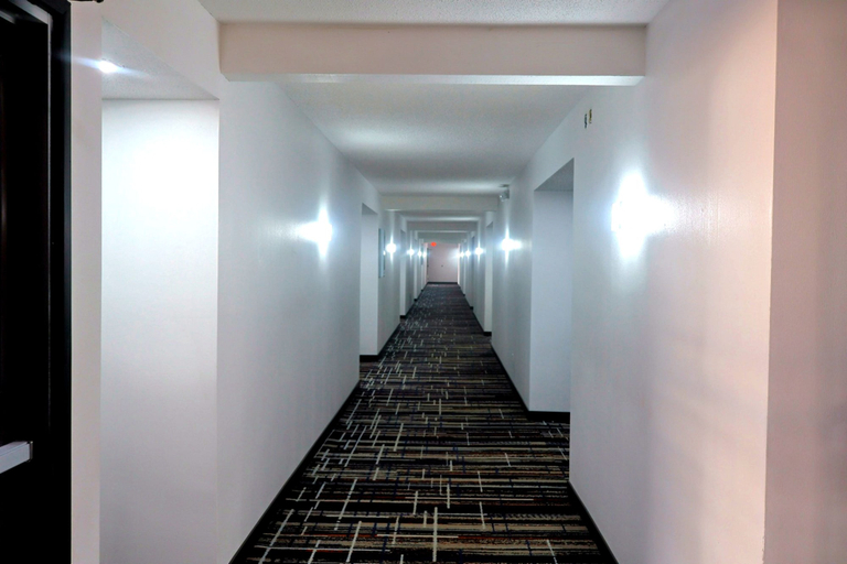 Others 5, Avalon Hotel & Conference Center, Chippewa