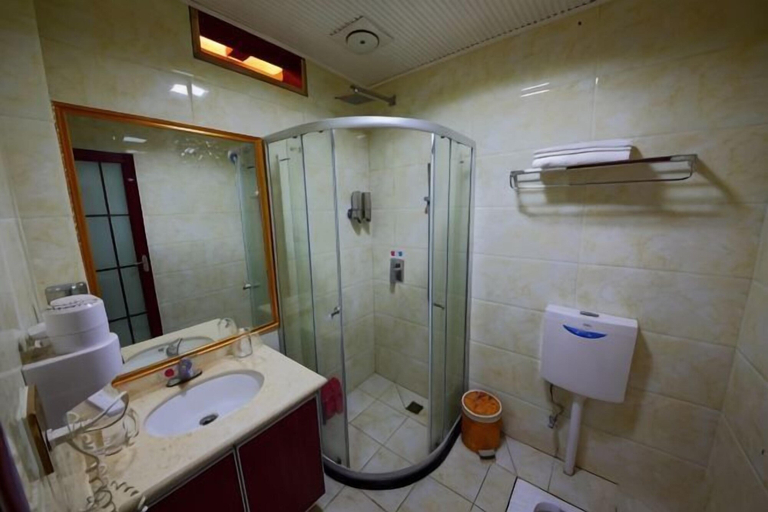 Bathroom 4, Youjian Inn, Chengdu