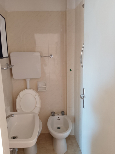 Others 4, Hotel Serenella, Rimini