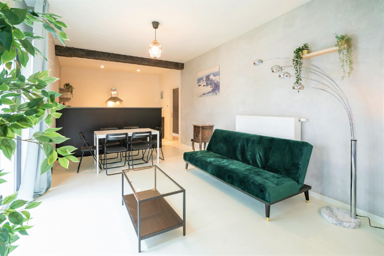 Separate living room 3, Antwerp Central 1BR/7P Apartment, Antwerpen