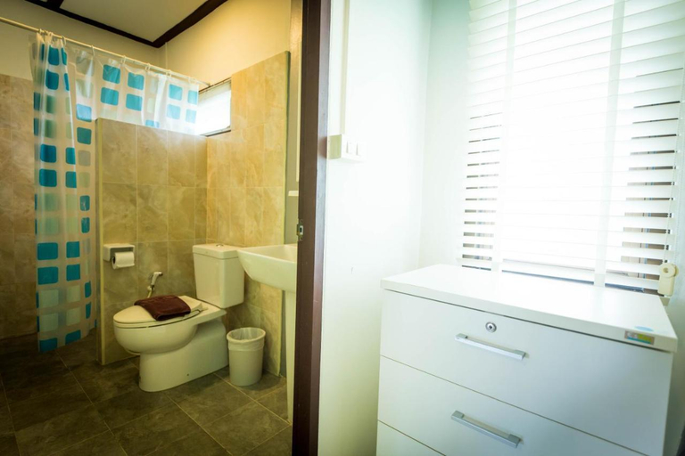 Bathroom 4, the ocean resort samui, Ko Samui