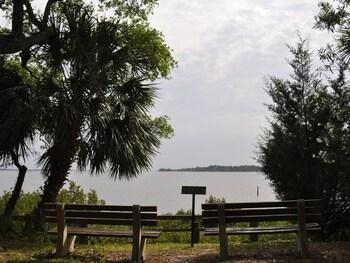 2, Seahorse Landing, Levy