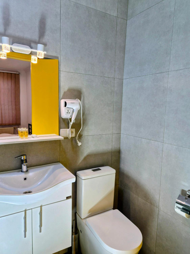 Bathroom 4, Sunny Hotel Tbilisi, Tbilisi