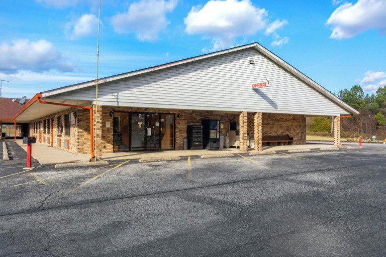 5, Executive Inn Portland, Robertson